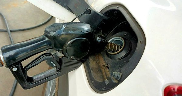 Giá xăng dầu hôm nay 17.9.2026: Trong nước và thế giới trái chiều