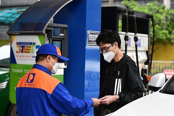 Giá xăng dầu hôm nay 17/9: Thế giới hạ nhiệt, trong nước chiều nay điều chỉnh
