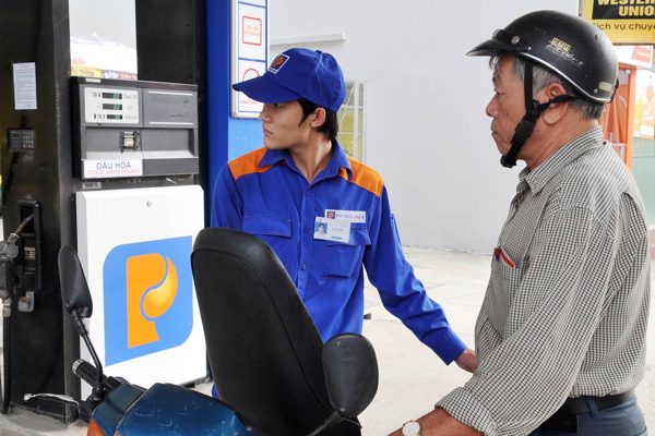 Giá xăng dầu hôm nay 30/8: Thế giới và trong nước đều trải qua tuần giảm