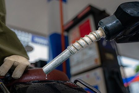 Giá xăng dầu hôm nay 30/9: Thế giới quay đầu giảm, trong nước sắp điều chỉnh