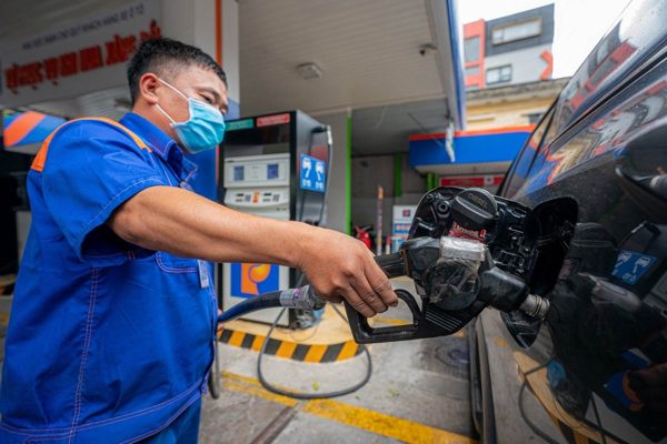 Giá xăng dầu hôm nay 7/10: Thế giới ít biến động, trong nước mai điều chỉnh