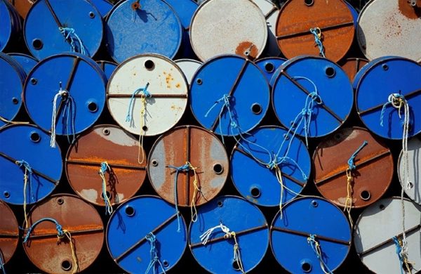 Giá xăng dầu hôm nay 8/10: Quay đầu giảm nhẹ