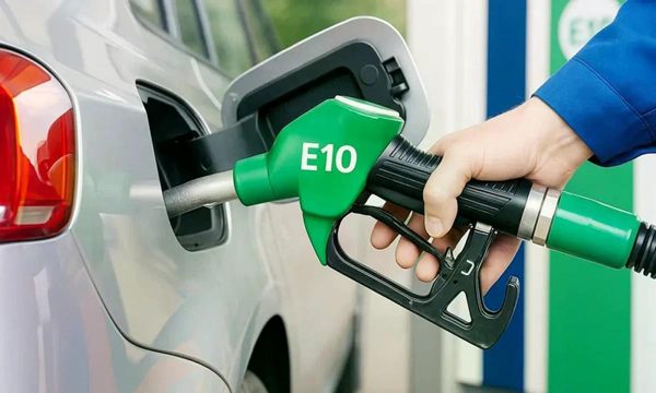 Giá xăng tăng nhẹ từ 15h chiều nay