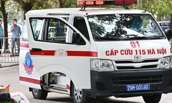 Giá xe cứu thương: Vì sao mỗi nơi một mức, người bệnh khó biết trước?