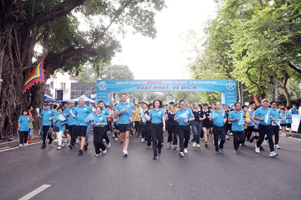 Giải chạy Báo Hànộimới lần thứ 51 lan tỏa thông điệp vì hòa bình