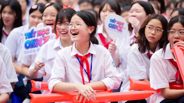 Giải đáp trực tuyến về bảo hiểm y tế cho học sinh, sinh viên Hà Nội