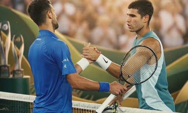 Giải đấu quy tụ Djokovic, Alcaraz hoãn vì tên lửa