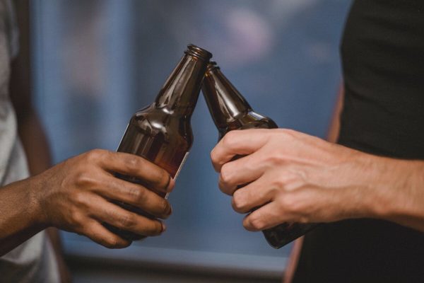 Giải mã cơn hoảng loạn sau những lần 'uống hết mình'