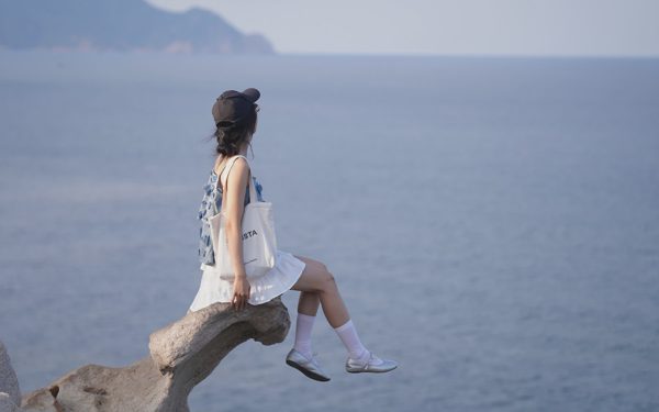 Giải mã ‘mỏm đá tử thần’ đang gây sốt ở Khánh Hòa