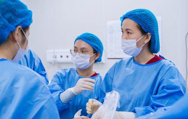 Giải mã vùng bất khả xâm phạm: Chữa bệnh cho bào thai bằng 1 cây kim