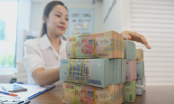 Giải ngân vốn đầu tư công sau 8 tháng đạt một nửa kế hoạch năm