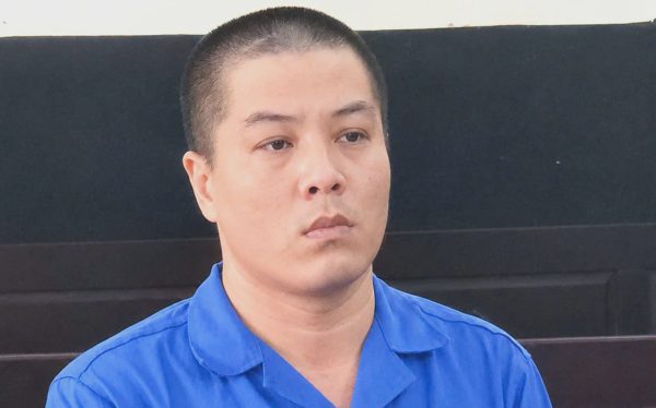Giải quyết mâu thuẫn tình cảm bằng dao, lãnh 13 năm tù