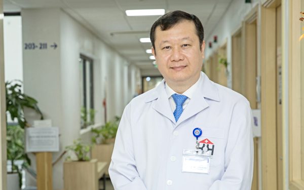 Giám đốc Bệnh viện Ung bướu Hà Nội ủy quyền điều hành cho phó giám đốc