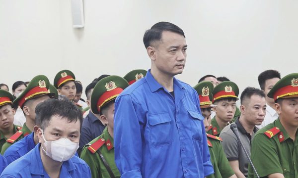 Giám đốc làm sữa giả khai bớt xét nguyên liệu do 'thiếu kinh nghiệm'