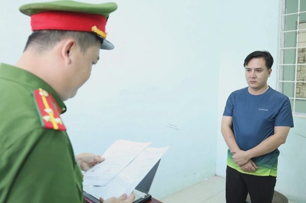 Giám đốc phòng giao dịch ngân hàng bị bắt sau thời gian lẩn trốn