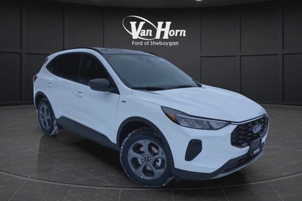 Giảm giá sập sàn, chiếc Ford Escape cuối cùng chật vật tìm khách