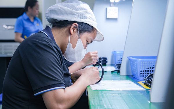 Giảm giờ làm xuống 40 - 44 giờ/tuần: Năng suất phải tăng trước một bước