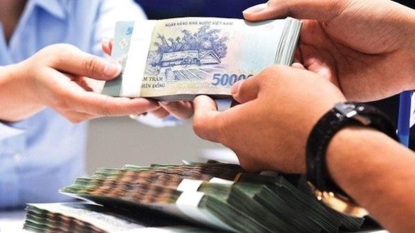 Giảm lãi suất, tiếp sức doanh nghiệp cuối năm