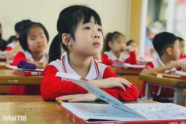 Gián đoạn kênh mua bán làm thiếu SGK và chỉ đạo cấp bách của Phó Thủ tướng