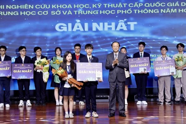 Gian dối khi thi nghiên cứu khoa học kỹ thuật quốc gia: Người hướng dẫn chịu trách nhiệm liên đới