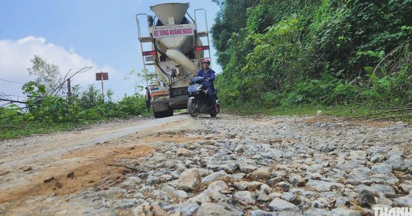 Gian nan con đường ra biên giới