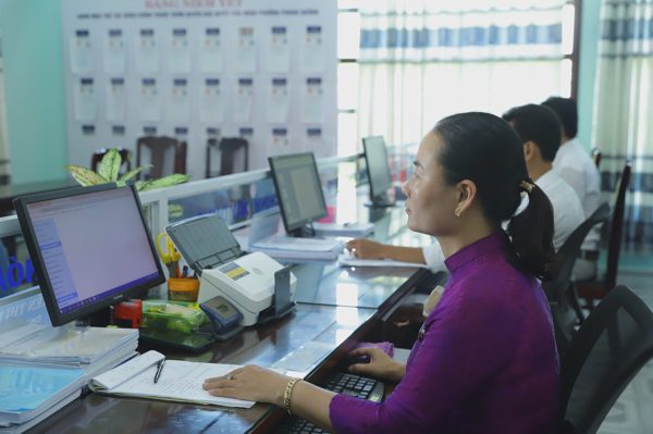 Giao nhiệm vụ thiếu nguồn lực, điểm nghẽn chuyển từ cấp này sang cấp khác
