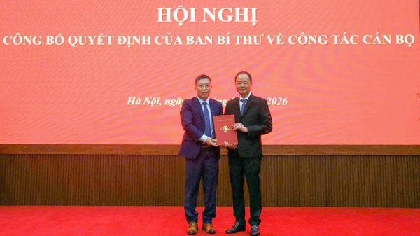 Giáo sư, Tiến sĩ Trần Đại Lâm giữ chức Phó Chủ tịch Viện Hàn lâm Khoa học và Công nghệ Việt Nam
