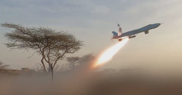 Giao tranh giành quyền kiểm soát eo biển Bab al-Mandab, 81 người thiệt mạng tại Yemen