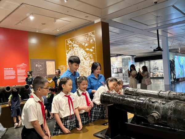 Giờ học đặc biệt của học sinh hưởng ứng chiến dịch ‘Tôi yêu Tổ quốc tôi’
