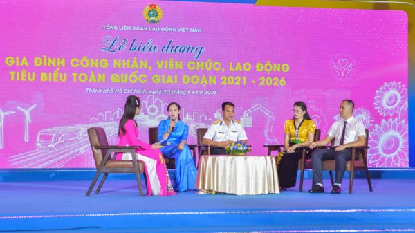 Giữ vững những điểm tựa nơi đầu sóng