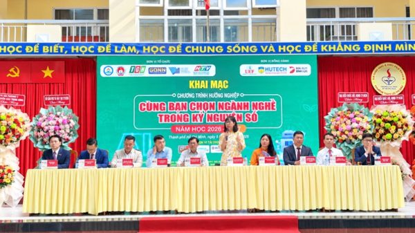 Giúp học sinh chủ động chọn ngành, nghề trong kỷ nguyên số