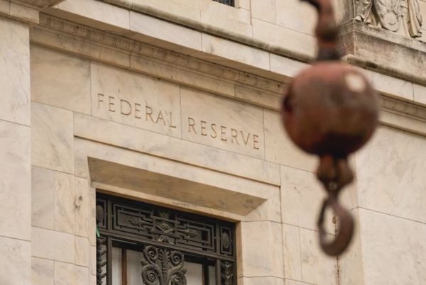 Goldman ‌Sachs, JP Morgan dự báo Fed nâng lãi tuần này