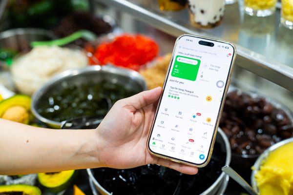 Grab đưa công cụ số đến gần hơn với tiểu thương Đà Nẵng