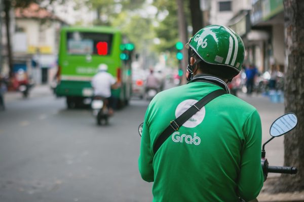 Grab gửi thông báo quan trọng tới tài xế, nói rõ việc tạm ngừng chạy