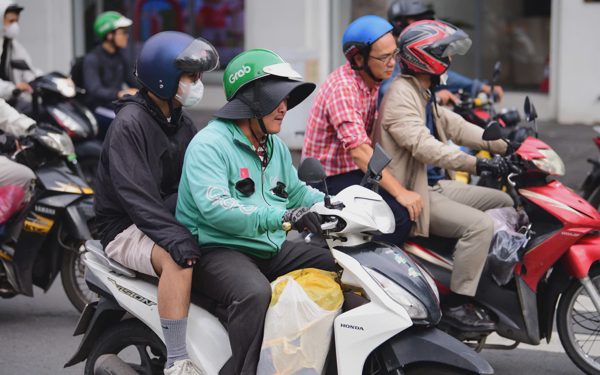 Grab khẳng định không chế tài, khóa tài khoản tài xế tạm tắt ứng dụng