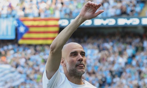 Guardiola bảo vệ Man City