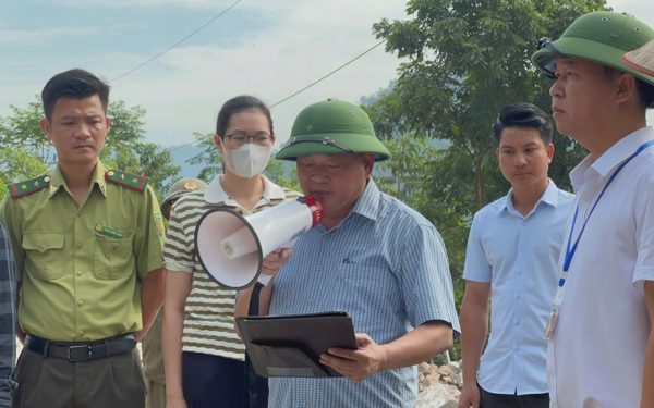 Hà Nội bắt đầu cưỡng chế phá dỡ loạt villa, homestay sai phép trong rừng phòng hộ