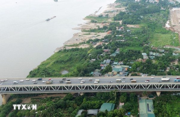 Hà Nội bổ sung phương tiện được lưu thông qua cầu Thăng Long