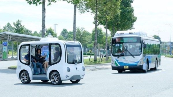 Hà Nội cho phép thử nghiệm xe buýt tự hành, robotaxi tại Hòa Lạc