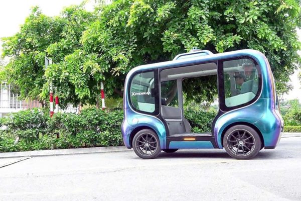 Hà Nội cho phép thử nghiệm xe buýt tự lái, robot taxi, robot giao hàng