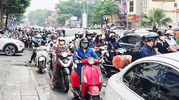 Hà Nội đã xử lý 44/51 điểm ùn tắc giao thông