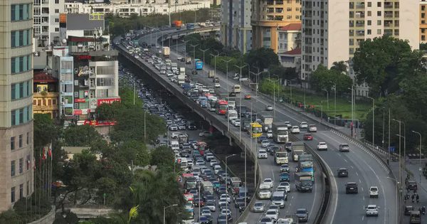 Hà Nội: Đề xuất bỏ làn dừng xe khẩn cấp trên Vành đai 3