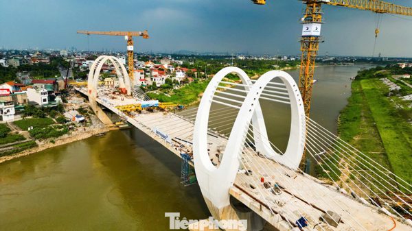 Hà Nội: Diện mạo cầu Đuống mới vừa hợp long