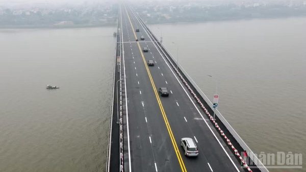 Hà Nội điều chỉnh giao thông qua cầu Thăng Long từ ngày 15/9