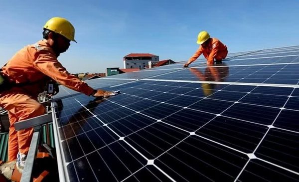 Hà Nội dự kiến hỗ trợ tối đa 6 triệu đồng cho mỗi hộ lắp điện mặt trời