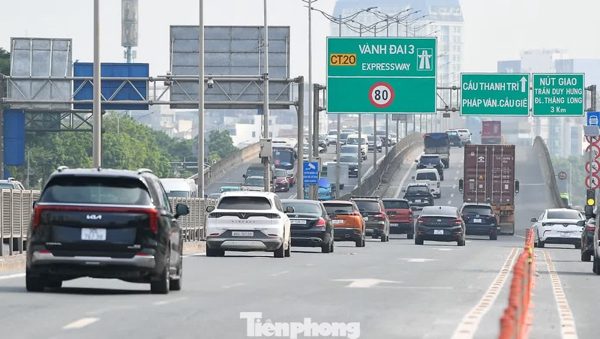 Hà Nội giữ nguyên làn dừng khẩn cấp đường Vành đai 3 trên cao