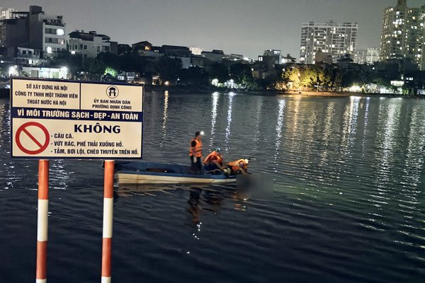 Hà Nội: Hai người đàn ông tử vong khi câu cá ở hồ Định Công