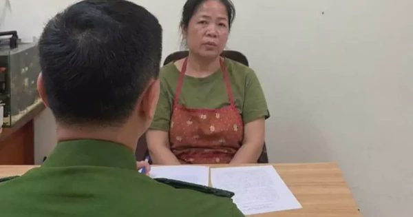 Hà Nội: Khởi tố, bắt tạm giam một phụ nữ có hành vi chửi bới, đổ chất thải chắn lối đi chung