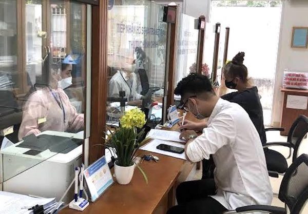 Hà Nội khuyến khích cán bộ tự nguyện từ chức khi không đáp ứng yêu cầu