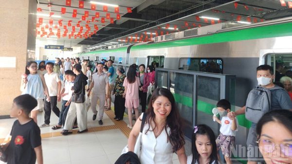 Hà Nội Metro phục vụ hơn 408.000 lượt khách trong 5 ngày nghỉ lễ 2/9
